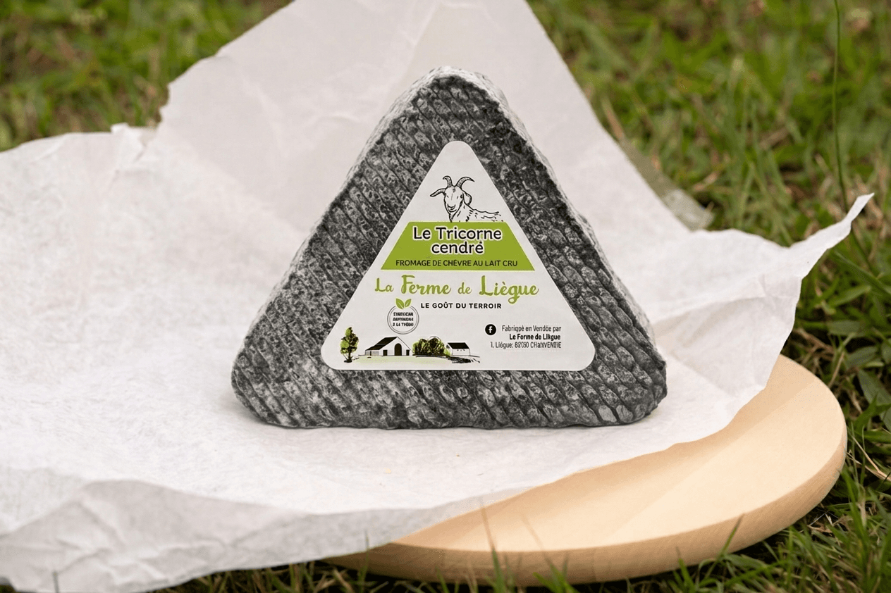 Vente de Tricorne cendré, fromage de chèvre de notre ferme en Vendée